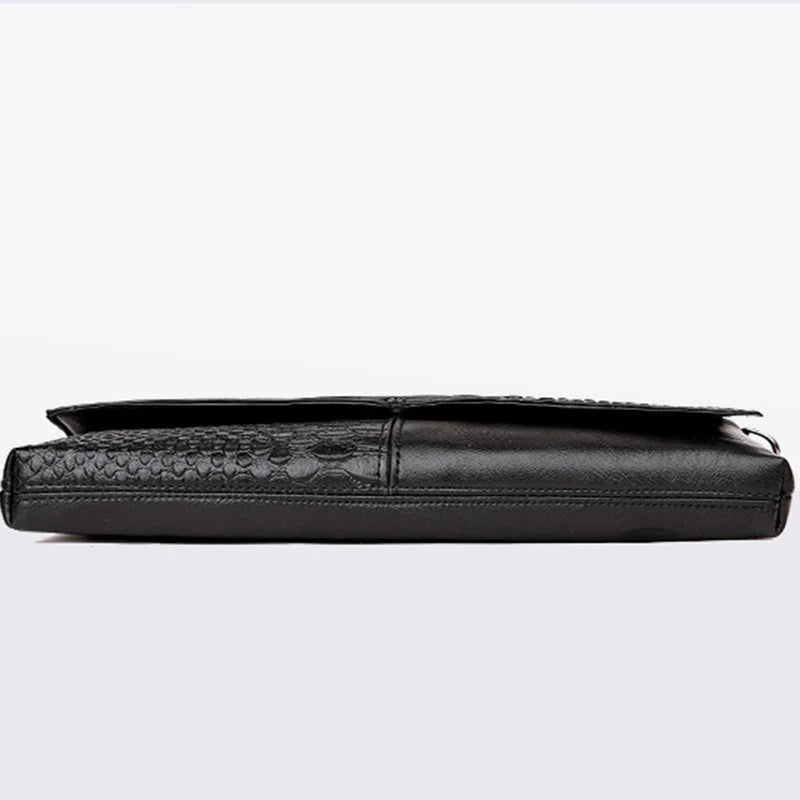 Bolsa Structured Elegance
