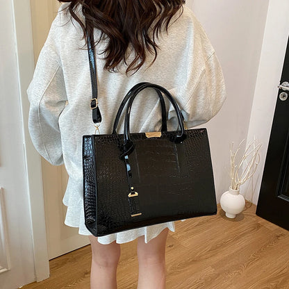 BOLSA Croco Structured Tote